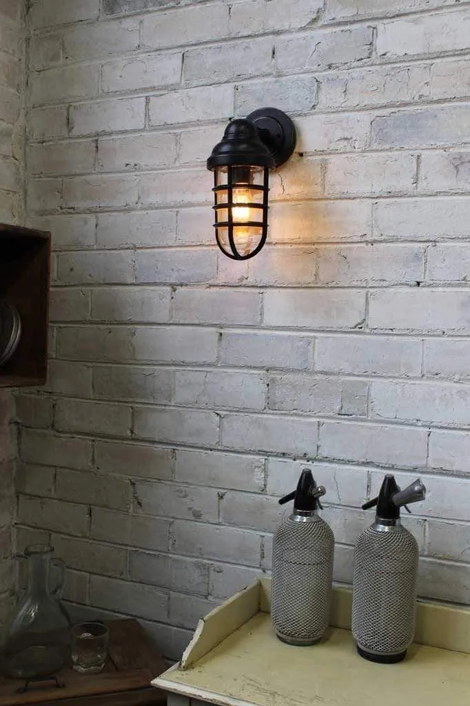Canal Outdoor Wall Light