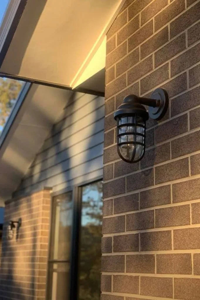 Canal Outdoor Wall Light
