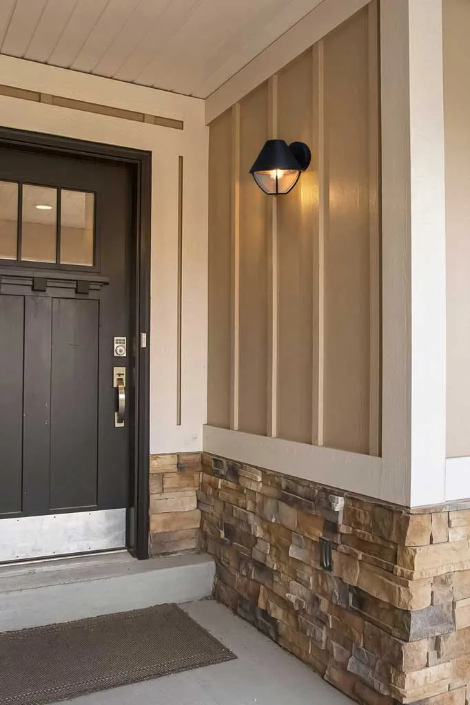 Chadwell Outdoor Wall Light