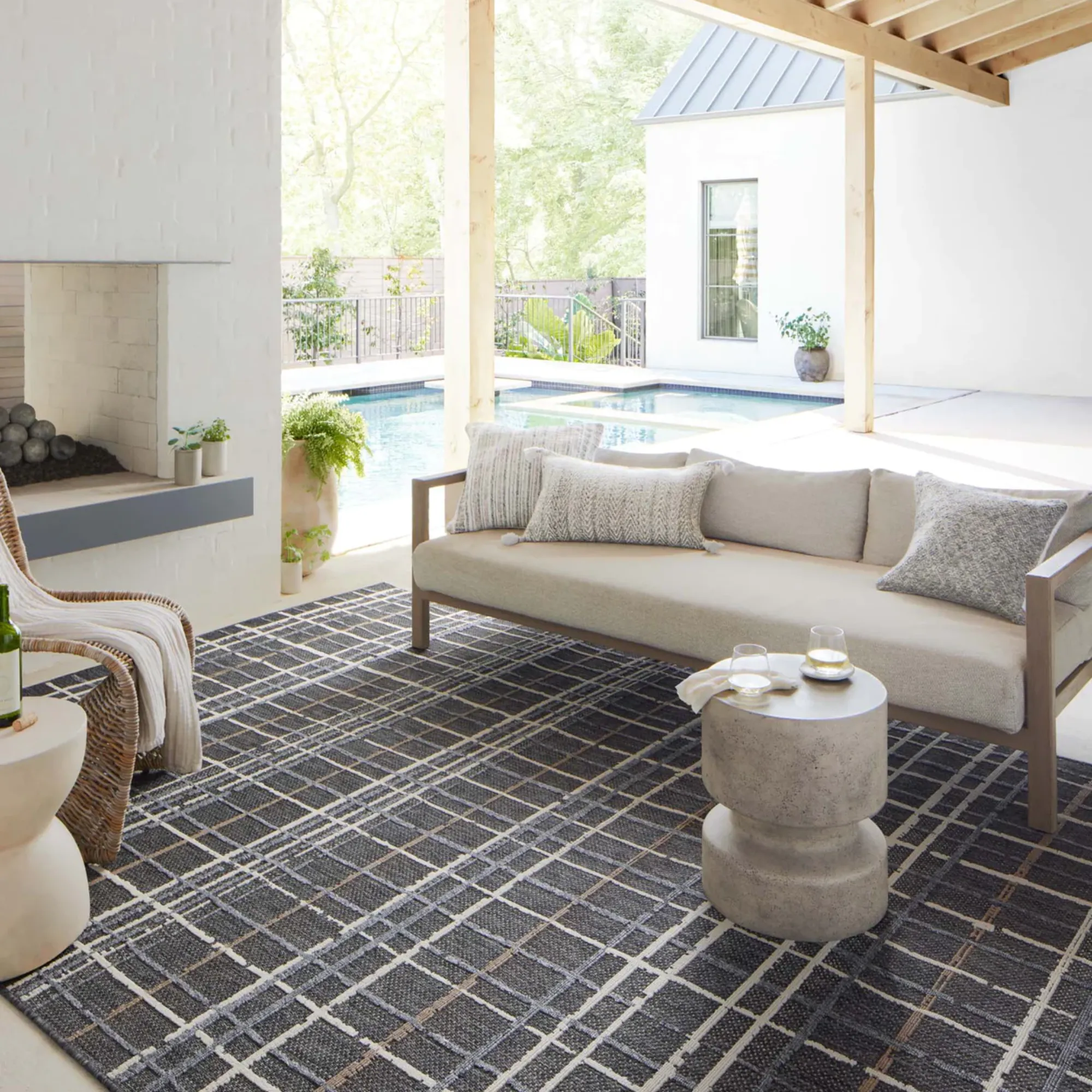 Rainier Indoor/Outdoor Rug | Charcoal/Multi