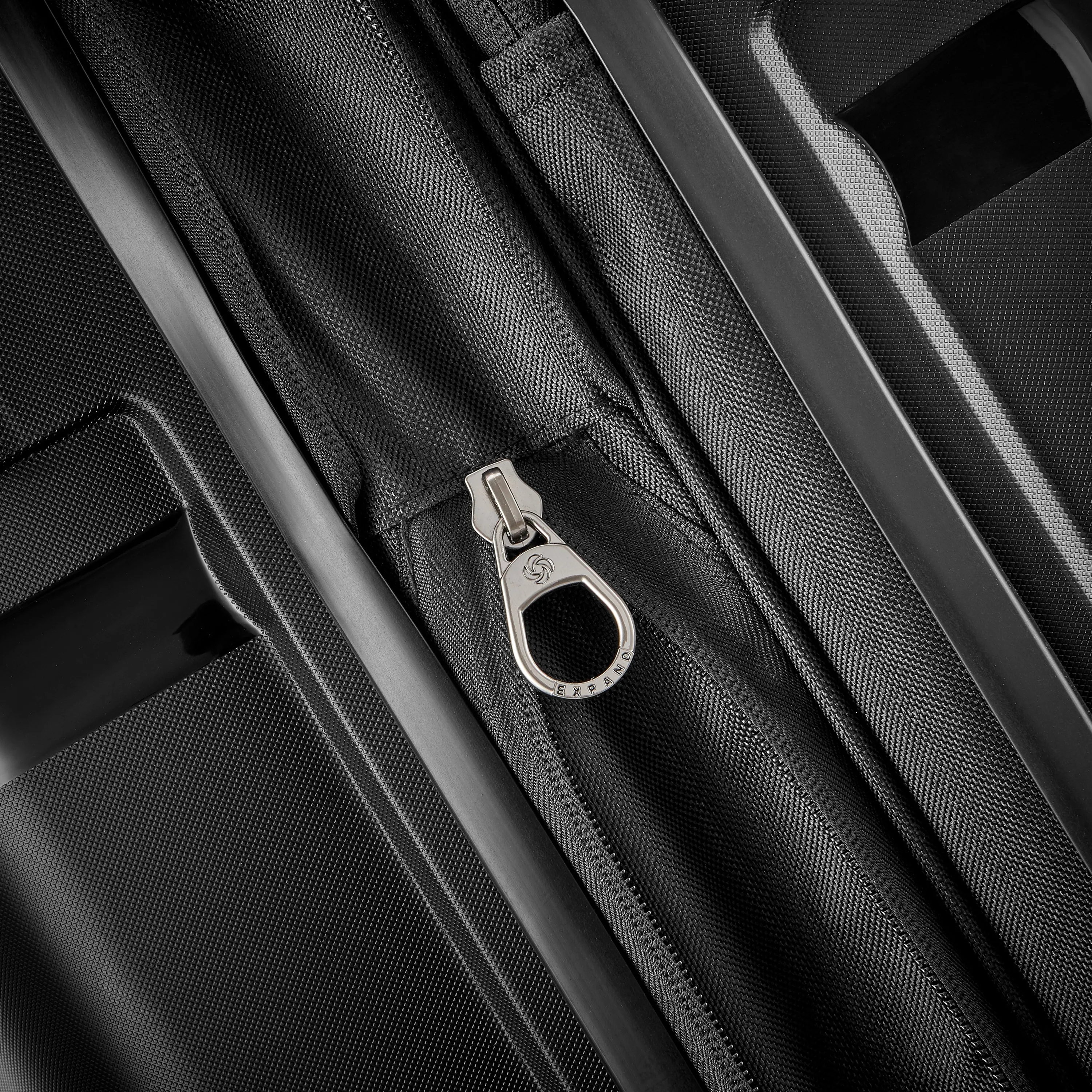 Samsonite Outline Pro Spinner Medium