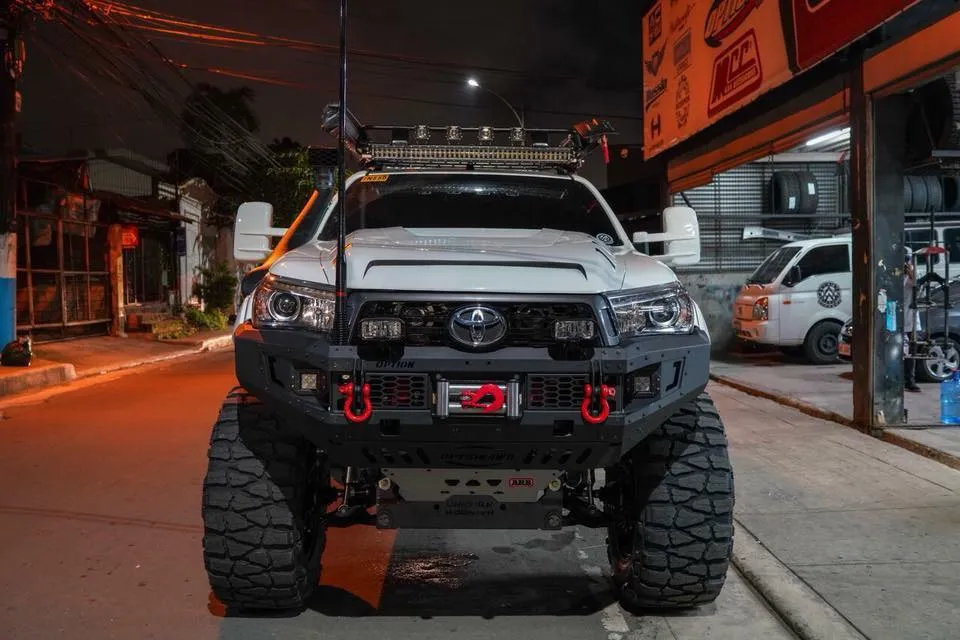 V.1 FRONT WINCH BAR VX - TOYOTA HILUX (2015-2022)
